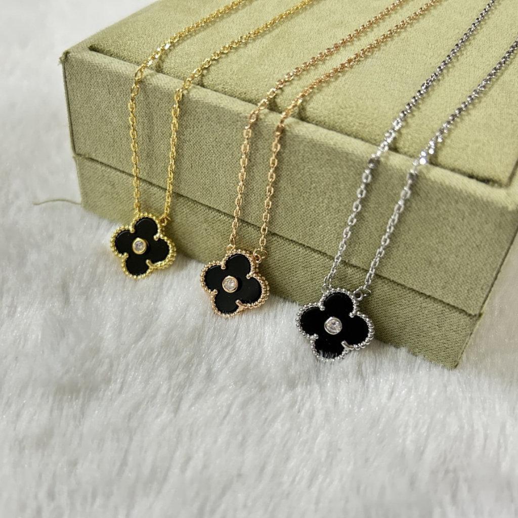 Van Cleef & Arpels One Flower Necklace - Black Shell